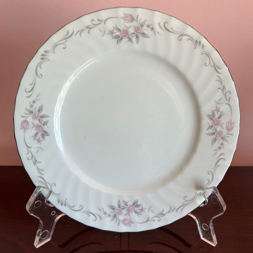 Gold Standard Genuine Porcelain China Salad/Dessert Plates - Set of 4
